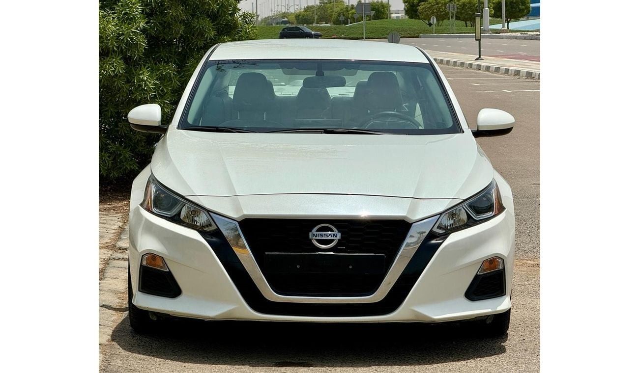 Nissan Altima 2.5 SV 2020 2.5L GCC (860/-MONTHLY)