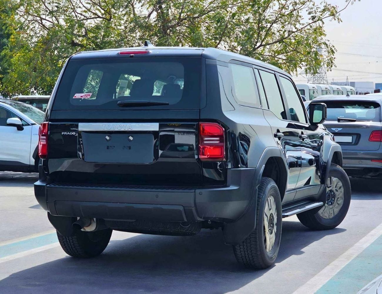 Toyota Prado VXR ALL ROUNDER TURBO || 2.8L DIESEL V4 || LETHAER WITH DRIVER PWR SEAT | SUNROOF (CODE#P28AR2)