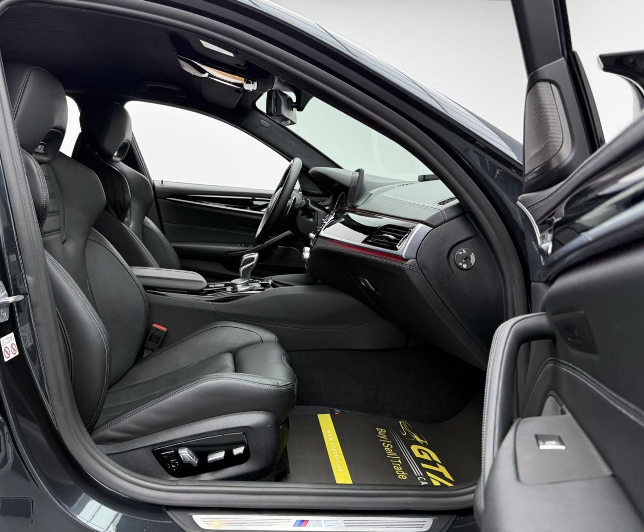 BMW M5 Competition 4.4L (625 HP) 2018 BMW M5 Competition ,Full BMW Service History ,Excellent Condition ,Ja