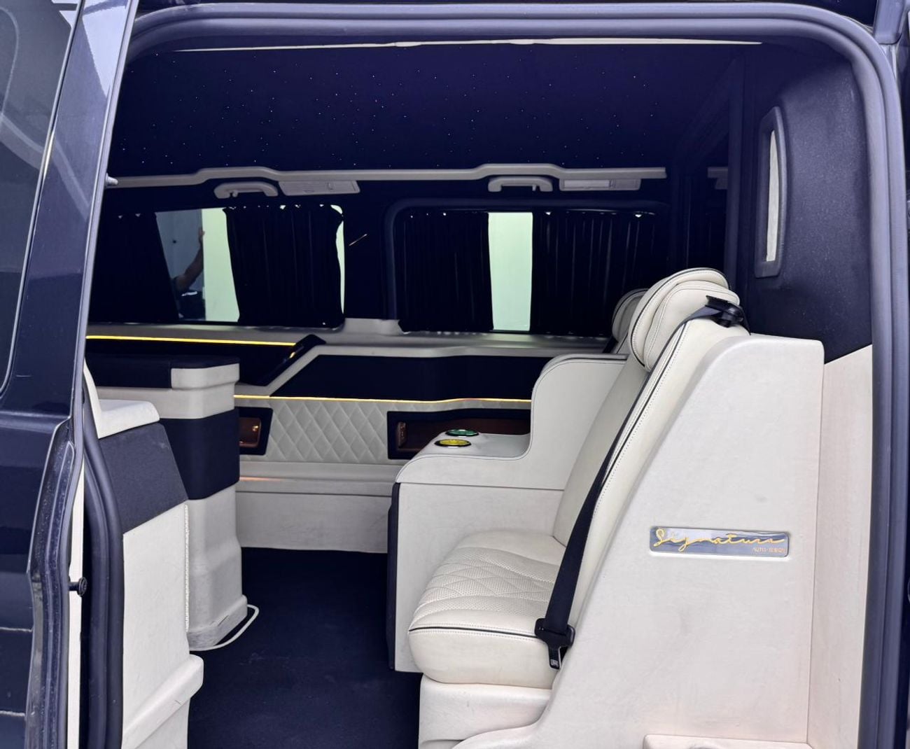 Mercedes-Benz V 250 Std 2.1L 2022 Mercedes-Benz V250, 1 Year Warranty Unlimited KM, Full Service History, GCC