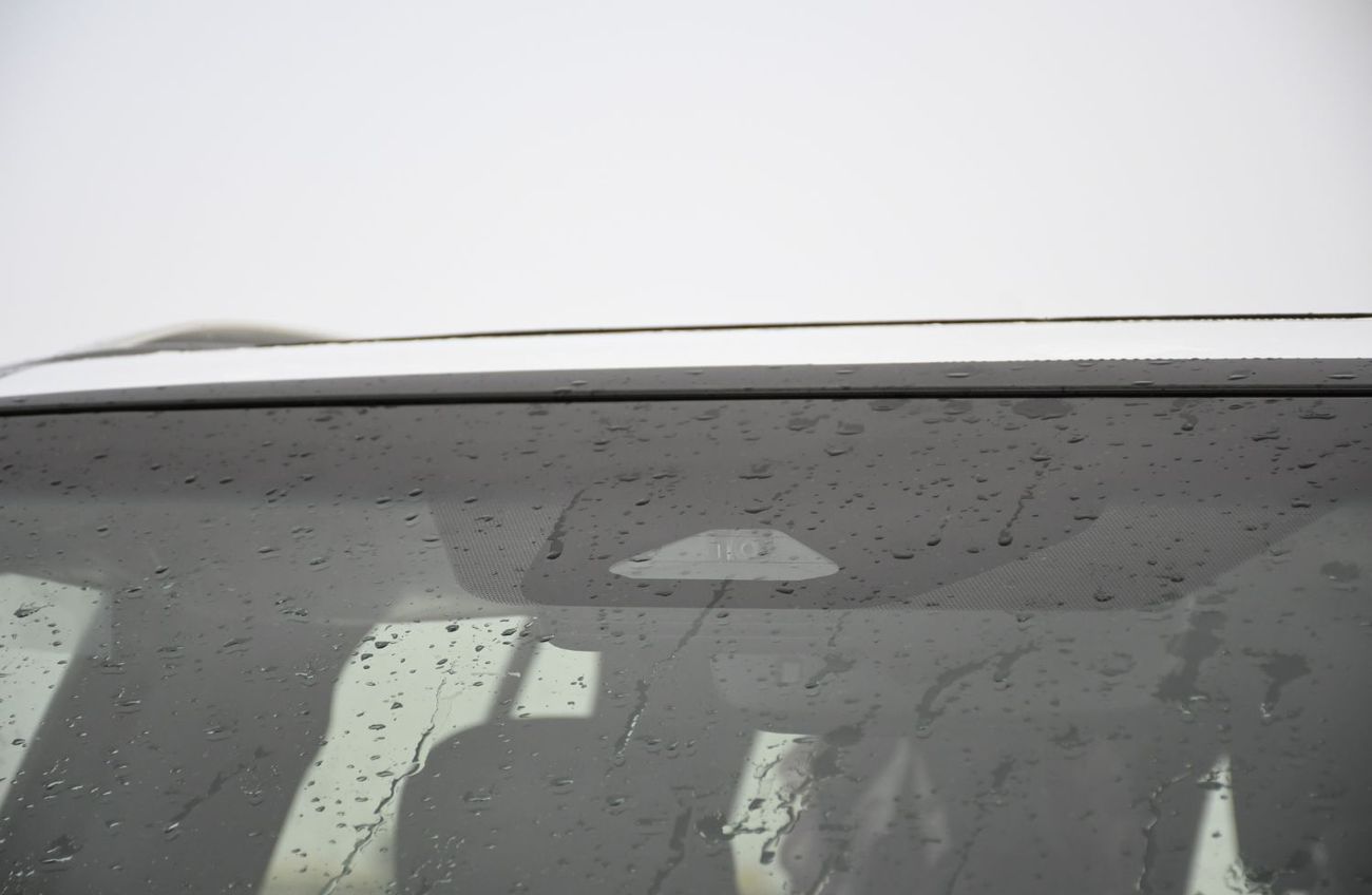 Toyota Land Cruiser 4.0L GXR With Rader ! Remote Strat Engine  (Ready Stock)