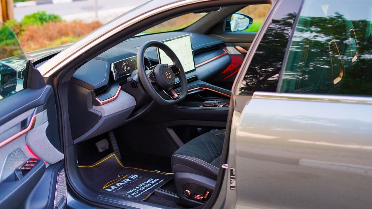 زيكر 001 2024 New ZEEKR 001 RWD / 100 kWh / 272 Hp / Range (620 Km) / Gcc Specs / AWR Warranty