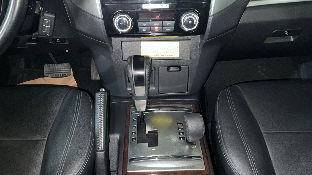 Mitsubishi Pajero GLS Highline 3.8L (274 HP) GLS Highline | Guaranteed Warranty | 0 Down Payment