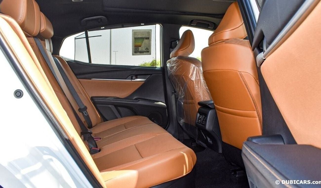 تويوتا كامري 2.5L HYBRID HEV LUMIER EDITION GCC 2025