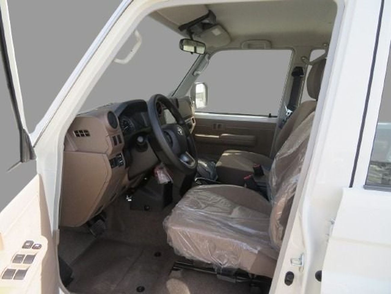 Toyota Land Cruiser 70 76 HARDTOP 5 DOOR 2.8L TURBODIESEL AUTOMATIC TRANSMISSION ( FOR RE-EXPORT ONLY )