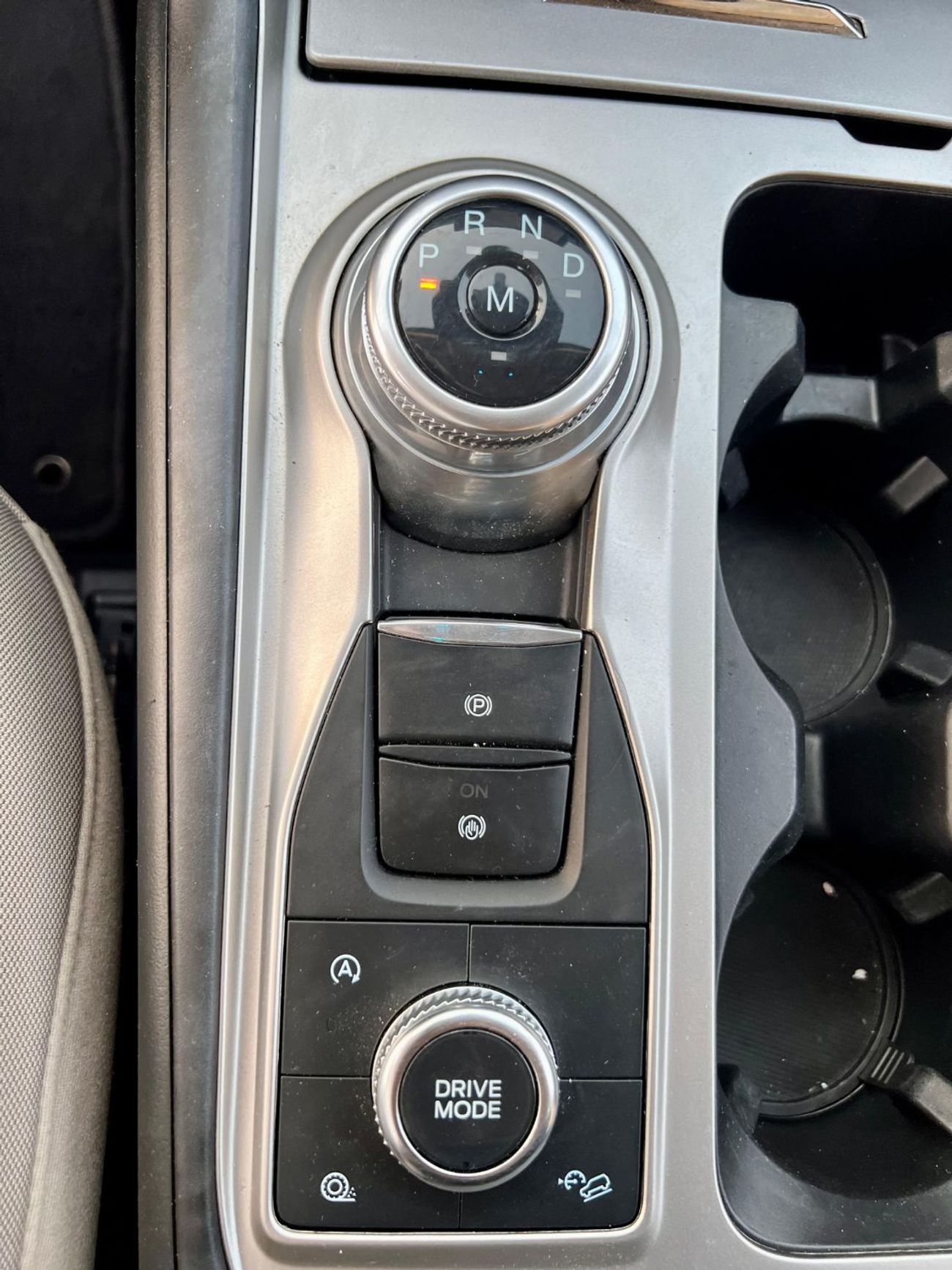 فورد إكسبلورر Base 100A 2.3L RWD warranty one year bank financie available