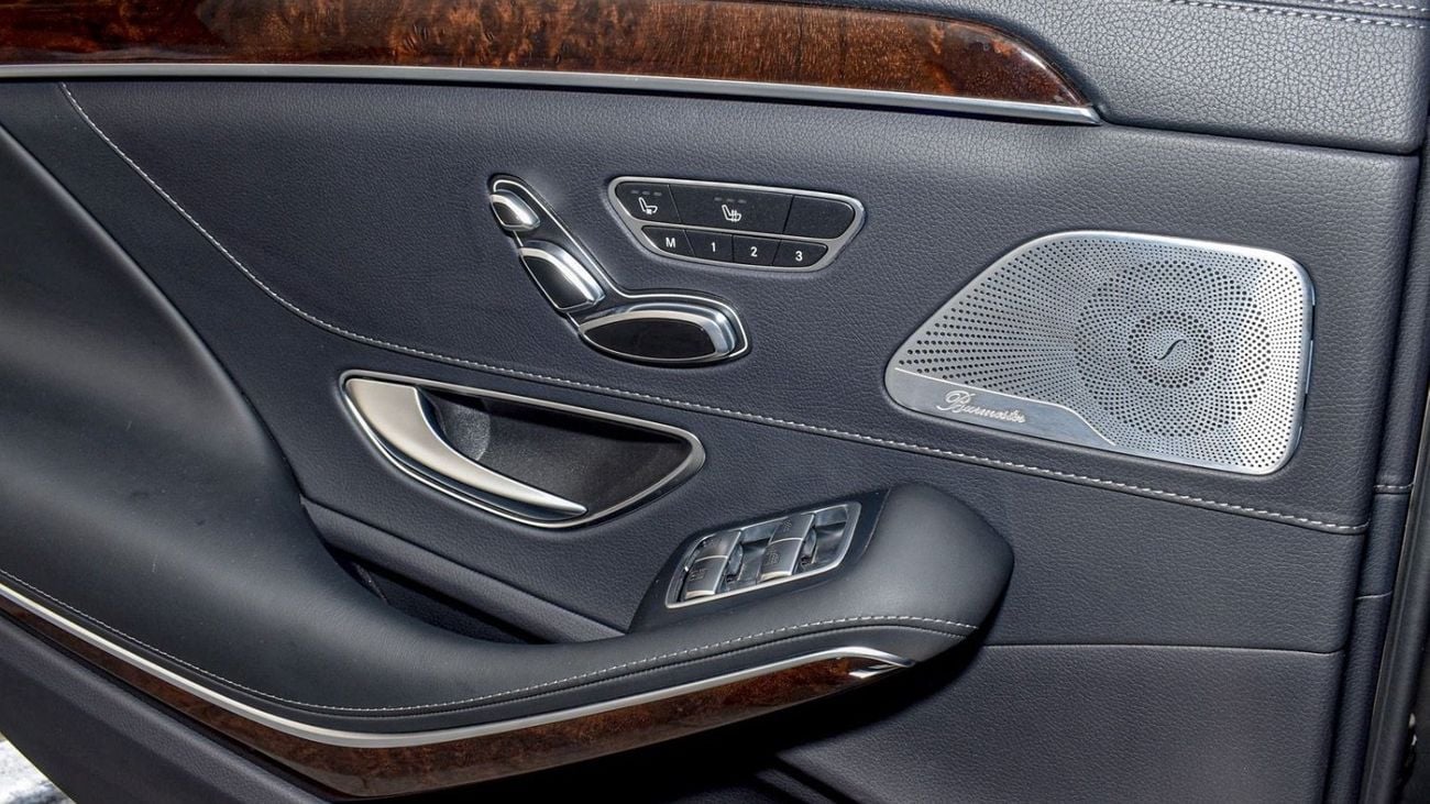 مرسيدس بنز S 560 Std 4.0L (463 HP)