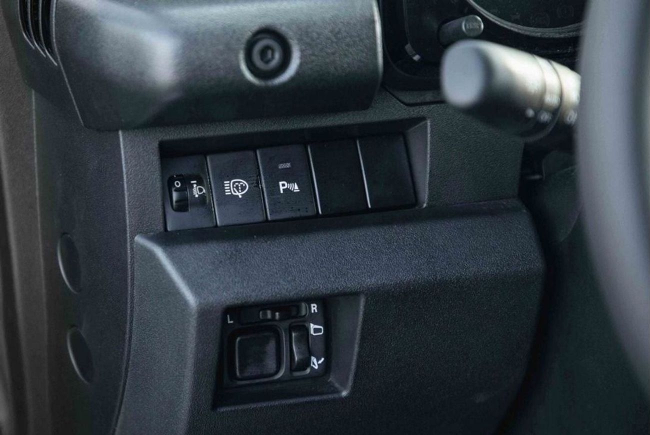 Suzuki Jimny 2024 Suzuki Jimny 1.5 GLX - Kinetic Yellow + Black inside Black | Export Only