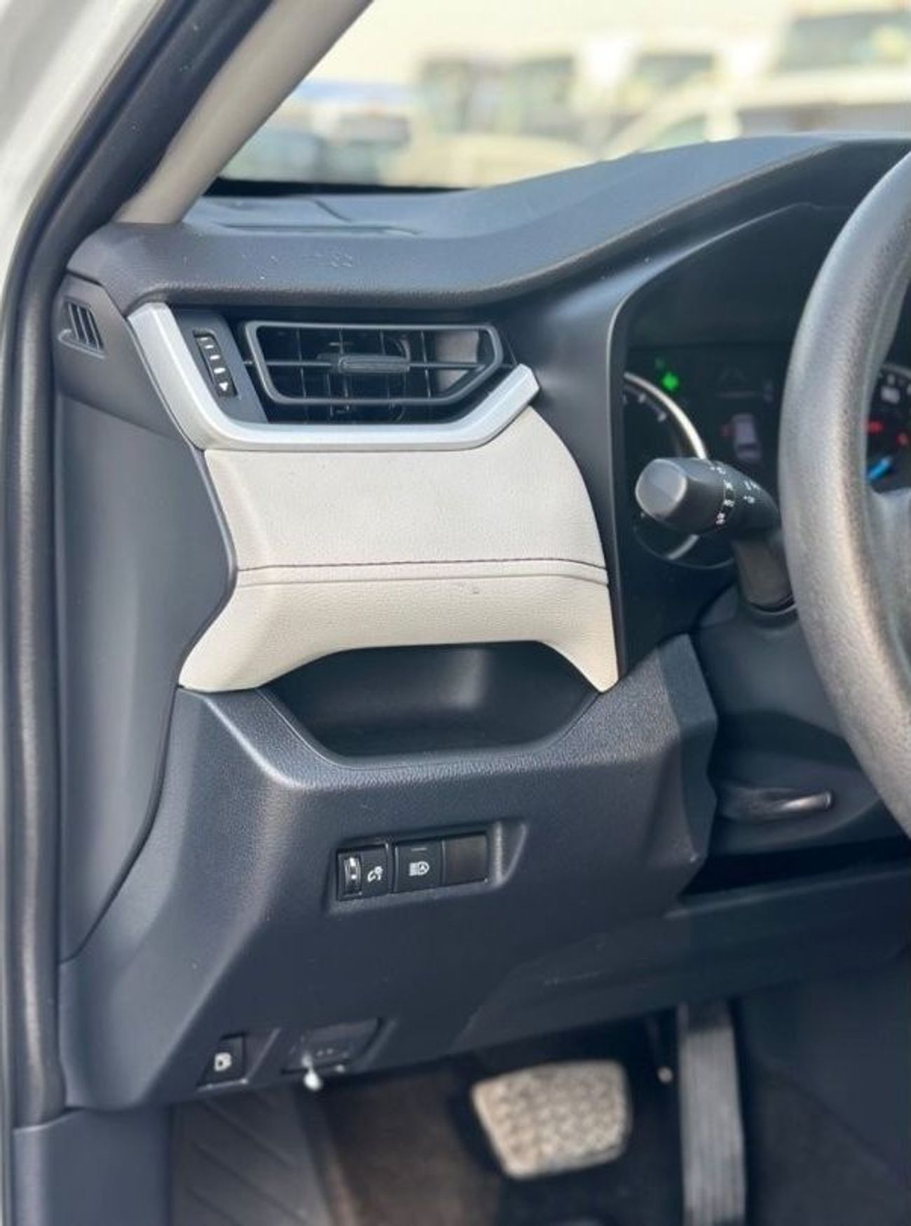 Toyota RAV4 TOYOTA RAV4 Hybrid XLE