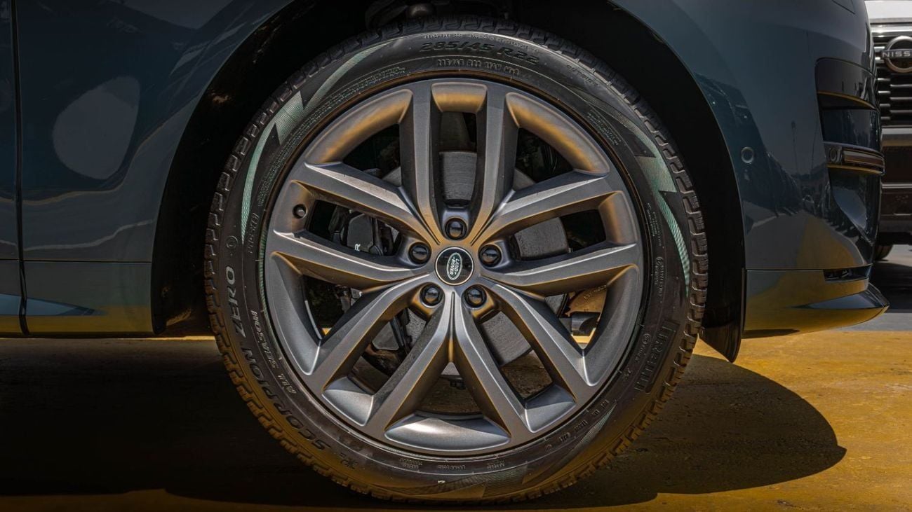 Land Rover Range Rover Sport HSE DYNAMIC 2023 Range Rover Sport | 3.0L Mild Hybrid | AWD | European Specs