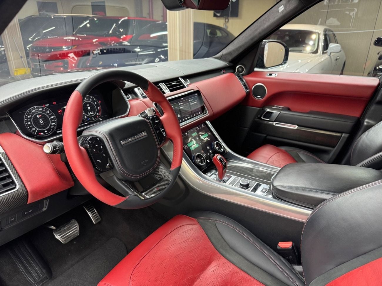 Land Rover Range Rover Sport SVR 5.0L (575 HP) AWD