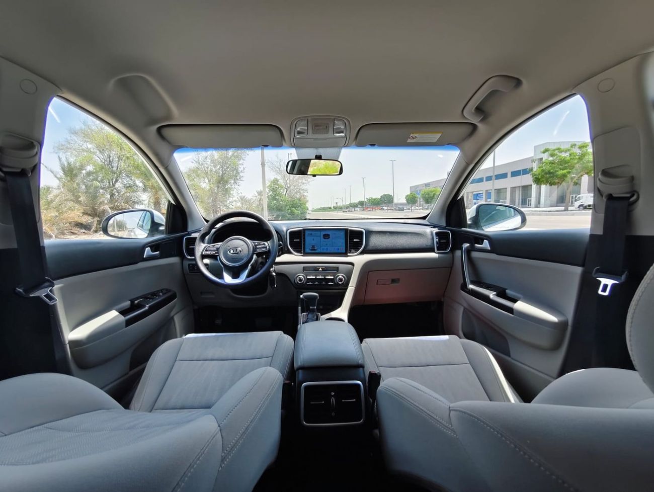 Kia Sportage LX Top 2.4L 790-Monthly l GCC l Cruise, Camera, GPS l Accident Free