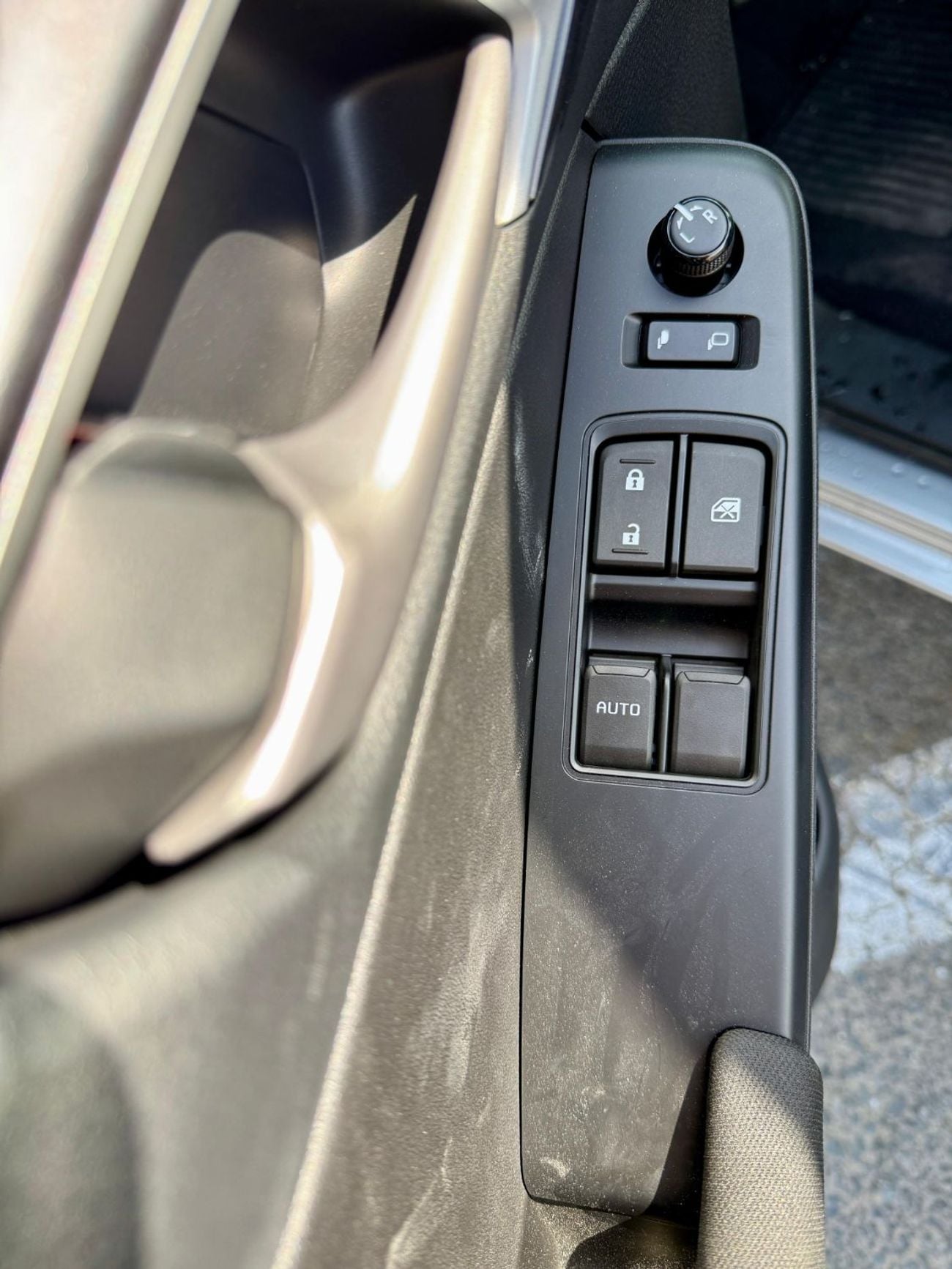 Isuzu DMax ISUZZ -D-MAX - SiNGLE CAB - 4x2 - 1.9L - DiESEL - SiLVER