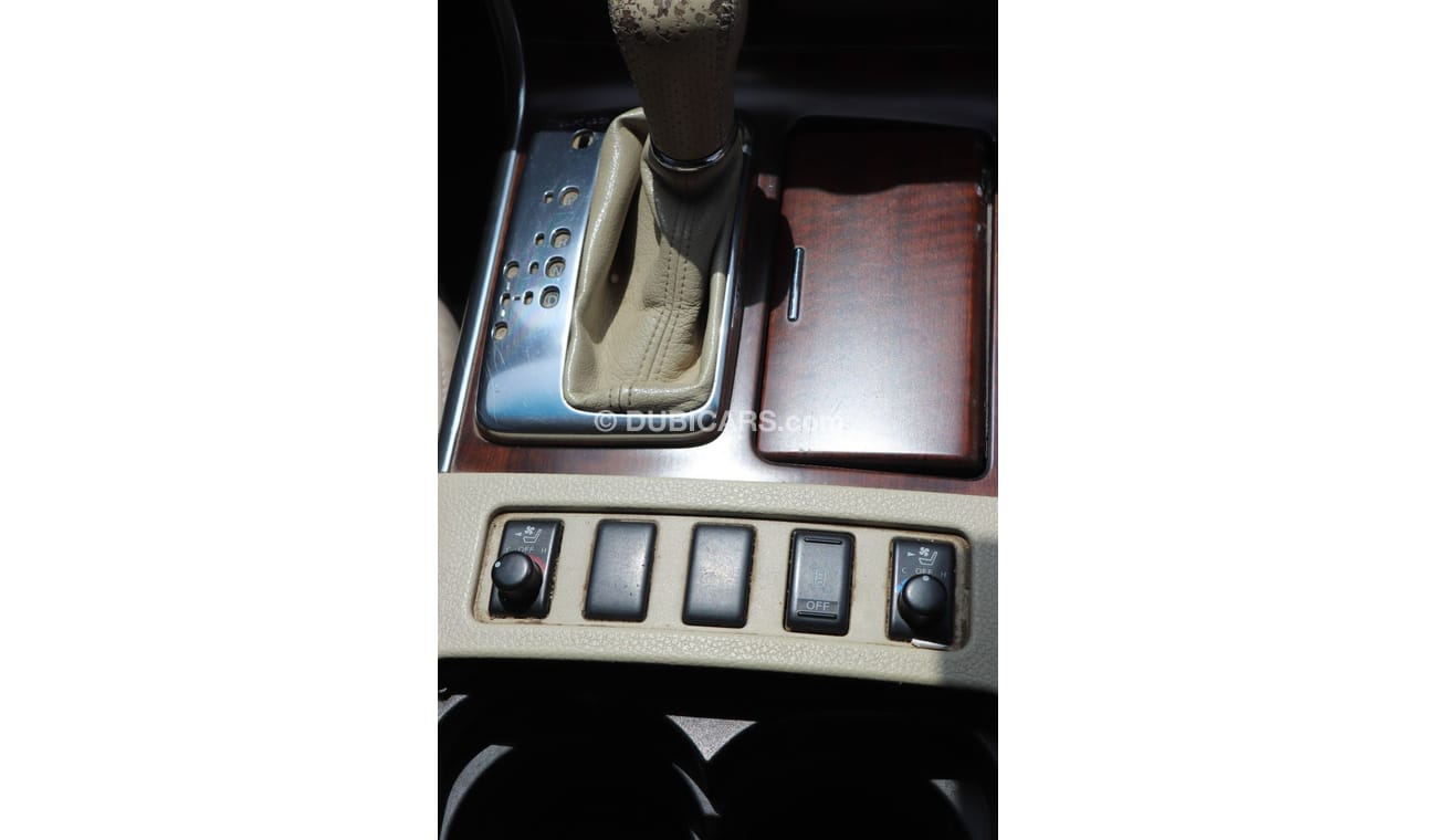 Infiniti M35 INFINITI M35 V6 3.5 MODEL 2008 GCC SPECS, SUNROOF, FULL OPTION