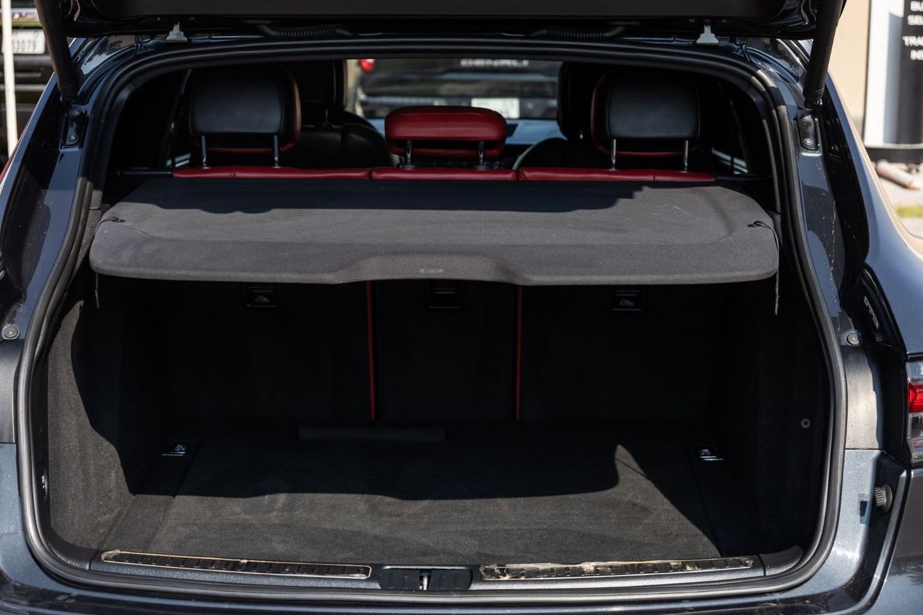 بورش ماكان Std 2.0L (252 HP)