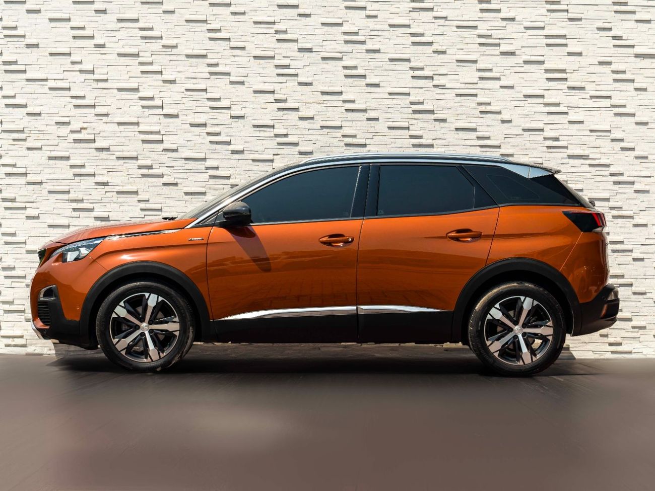 Peugeot 3008 AED 865 PM • 3008 GT-LINE • LOW KMS • GCC SPECS • FULLY LOADED TOP OPTION