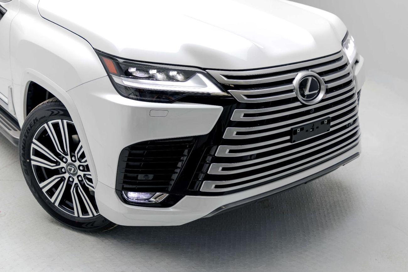 Lexus LX 600 Signature 3.5L - Sonic Quartz Inside Black | Export Only