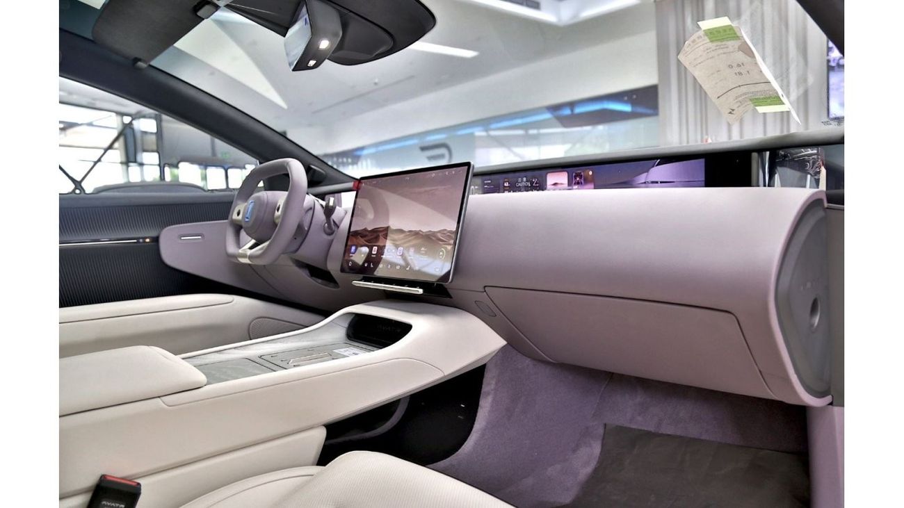 Avatr 12 GT Top Version with 3 Lidar  Pure Electric Sport Hatchback 2024