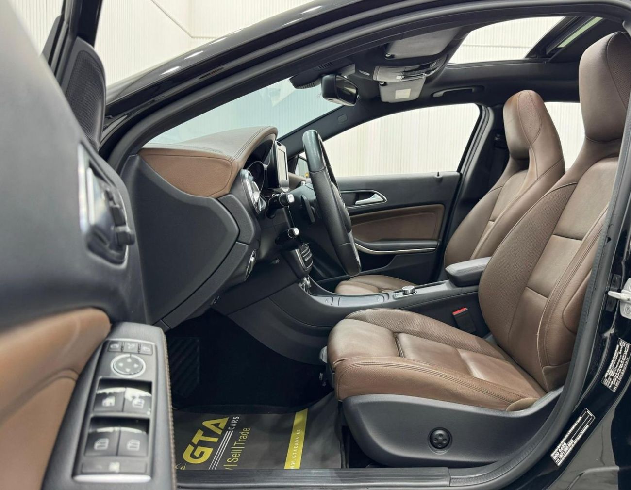 Mercedes-Benz GLA 250 2017 Mercedes-Benz GLA 250 AMG 4MATIC, Excellent Condition, GCC