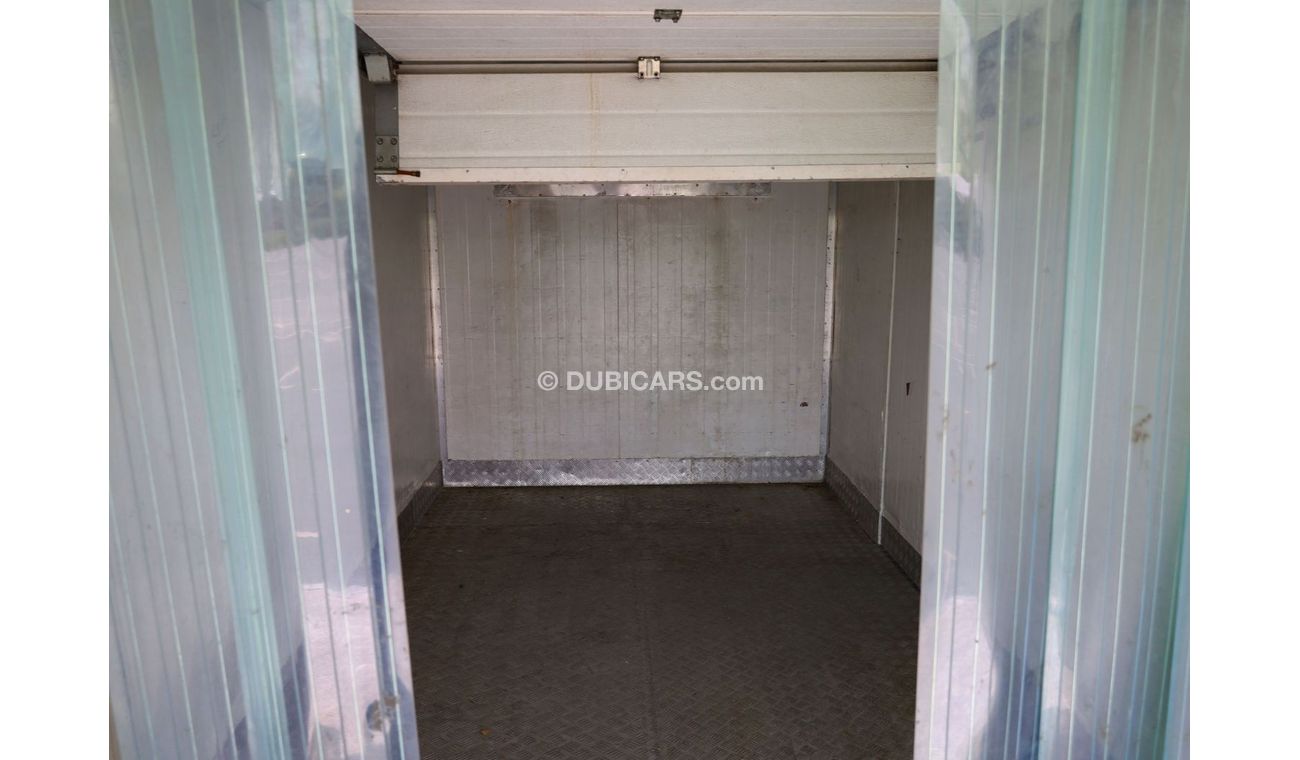 Hino 300 916 with Reefer Box M/T Diesel | GCC Specs | Like New Condition