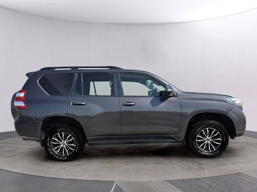 Toyota Prado 4x4 Diesel 2.8L Right Hand Drive (Export only)