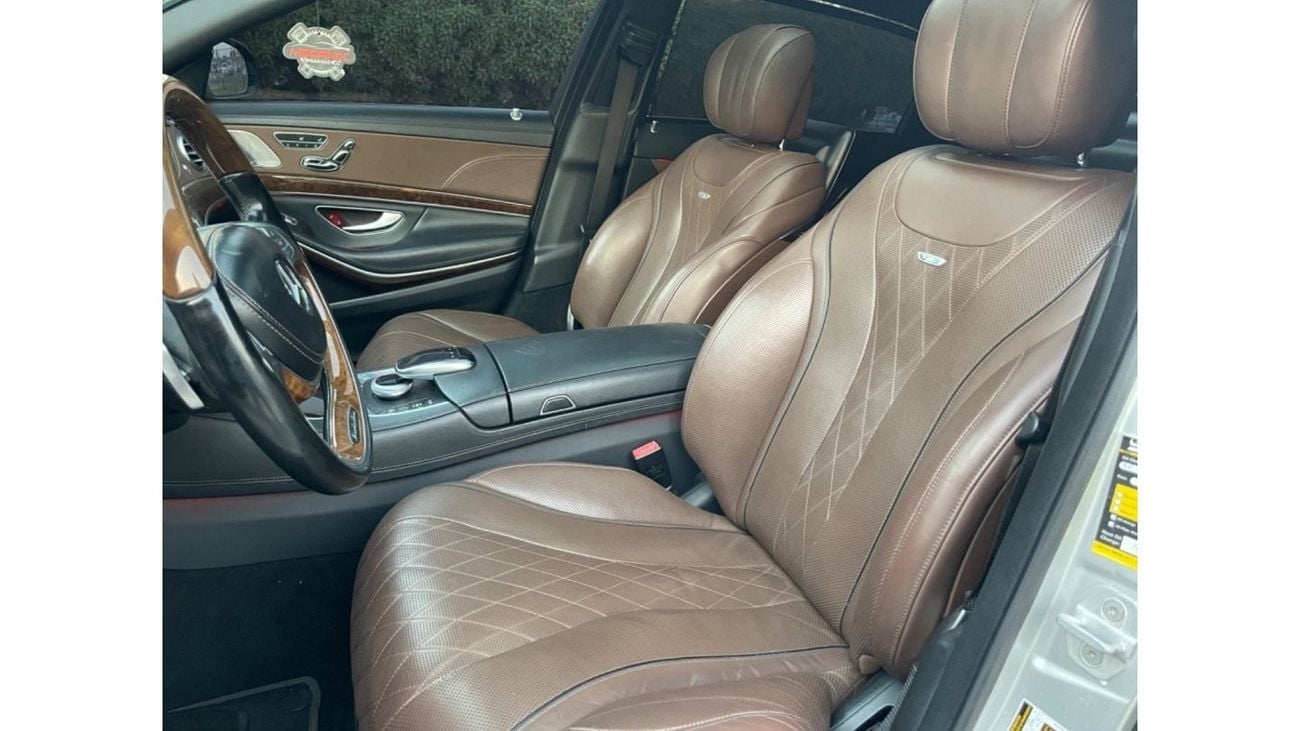 Mercedes Maybach S560 Maybach KT2020