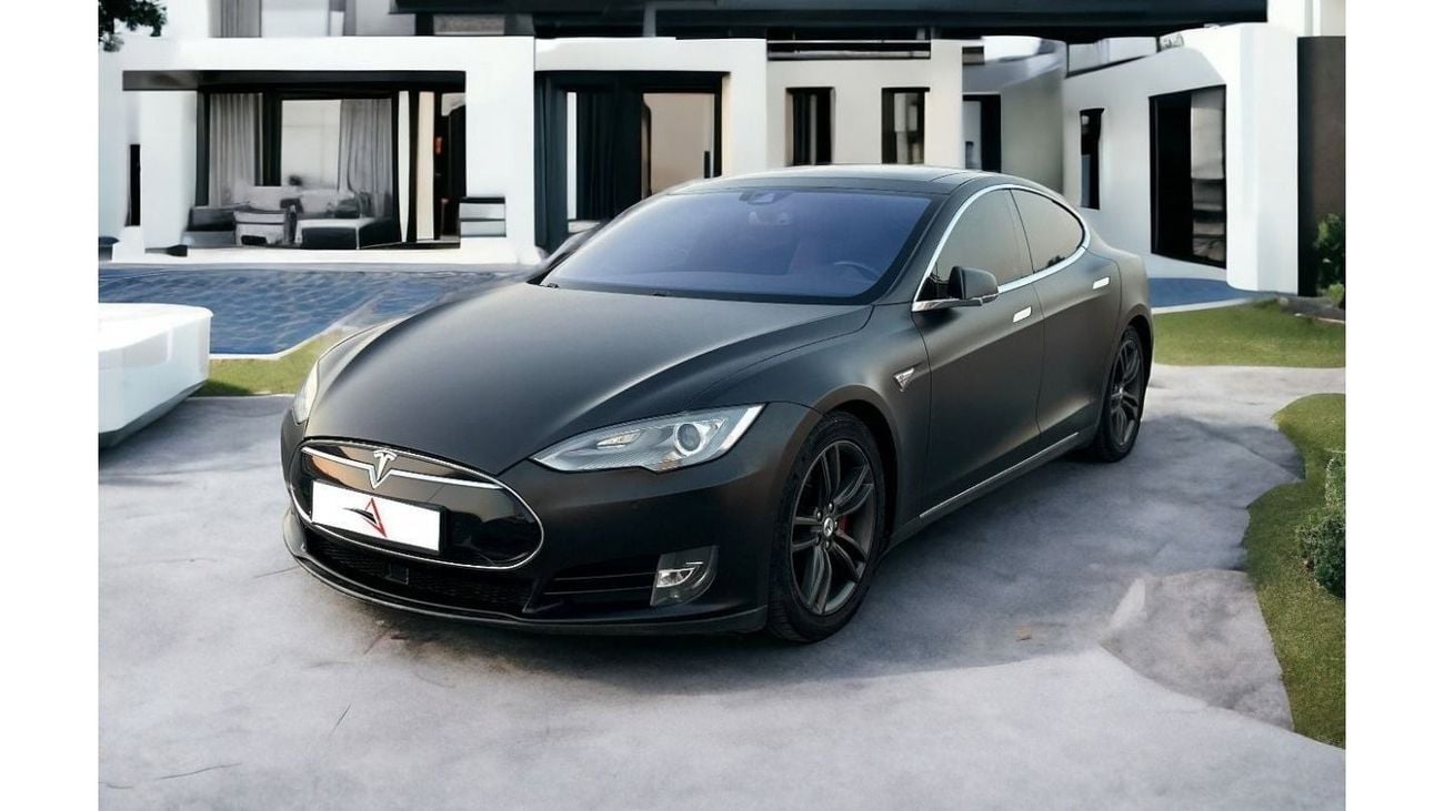 تسلا Model S تيسلا موديل S P85D 2015 | دول مجلس التعاون الخليجي | محرك مزدوج | فش | العديد من الإضافات