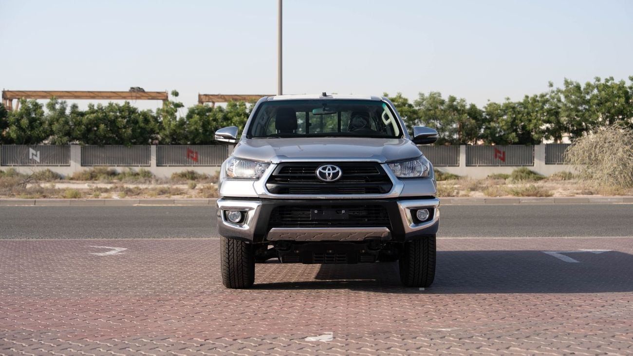 تويوتا هيلوكس 2025 Toyota Hilux 2.4 - Silver Metallic Inside Black | Export Only