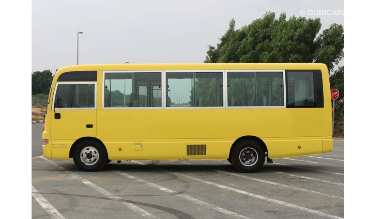 Nissan Civilian 2006 | CIVILIAN A/C 23 SEATER YELLOW SCHOOL BUS WITH GCC SPECS AND EXCELLENT CONDITION