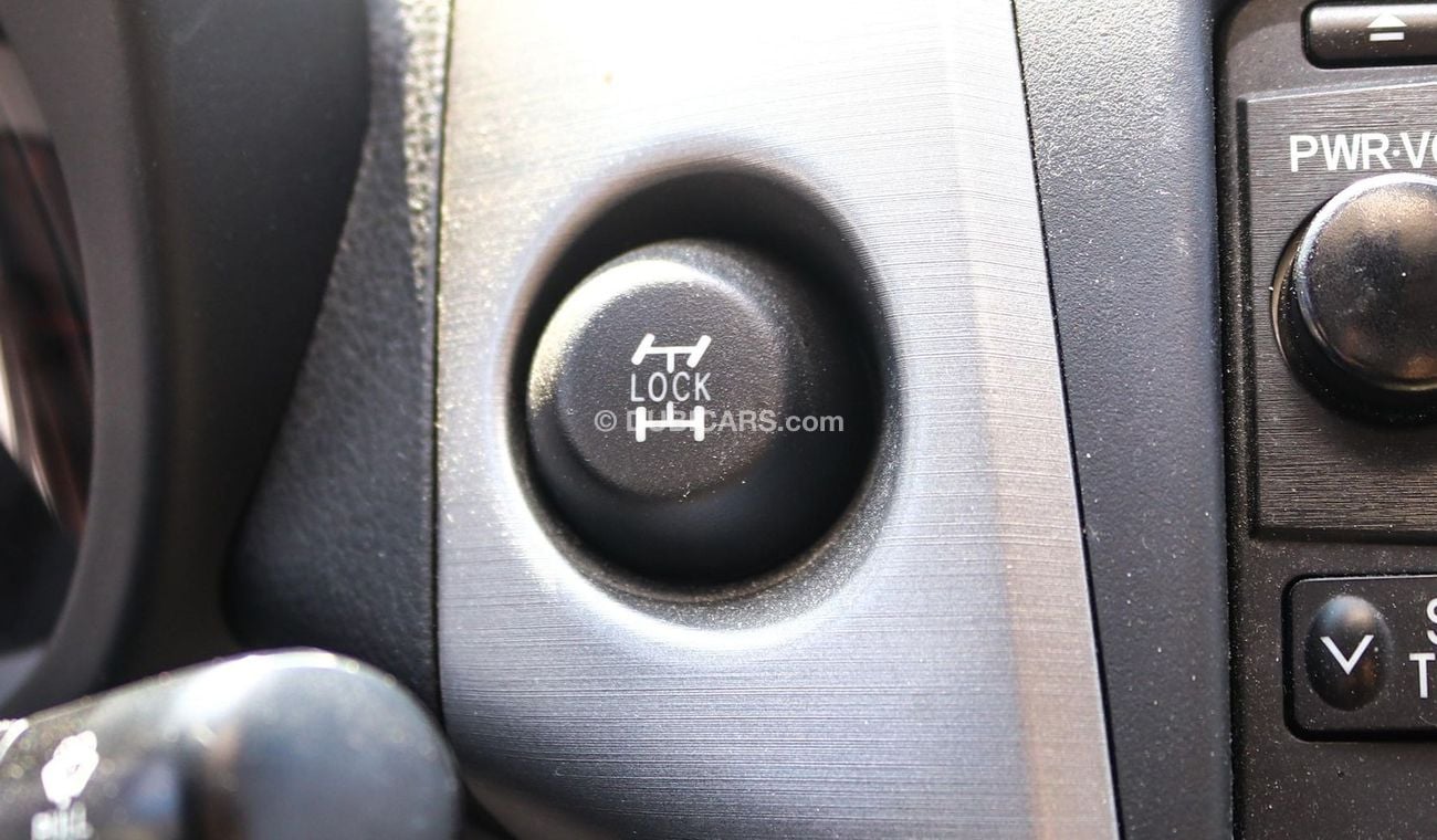 تويوتا راف ٤