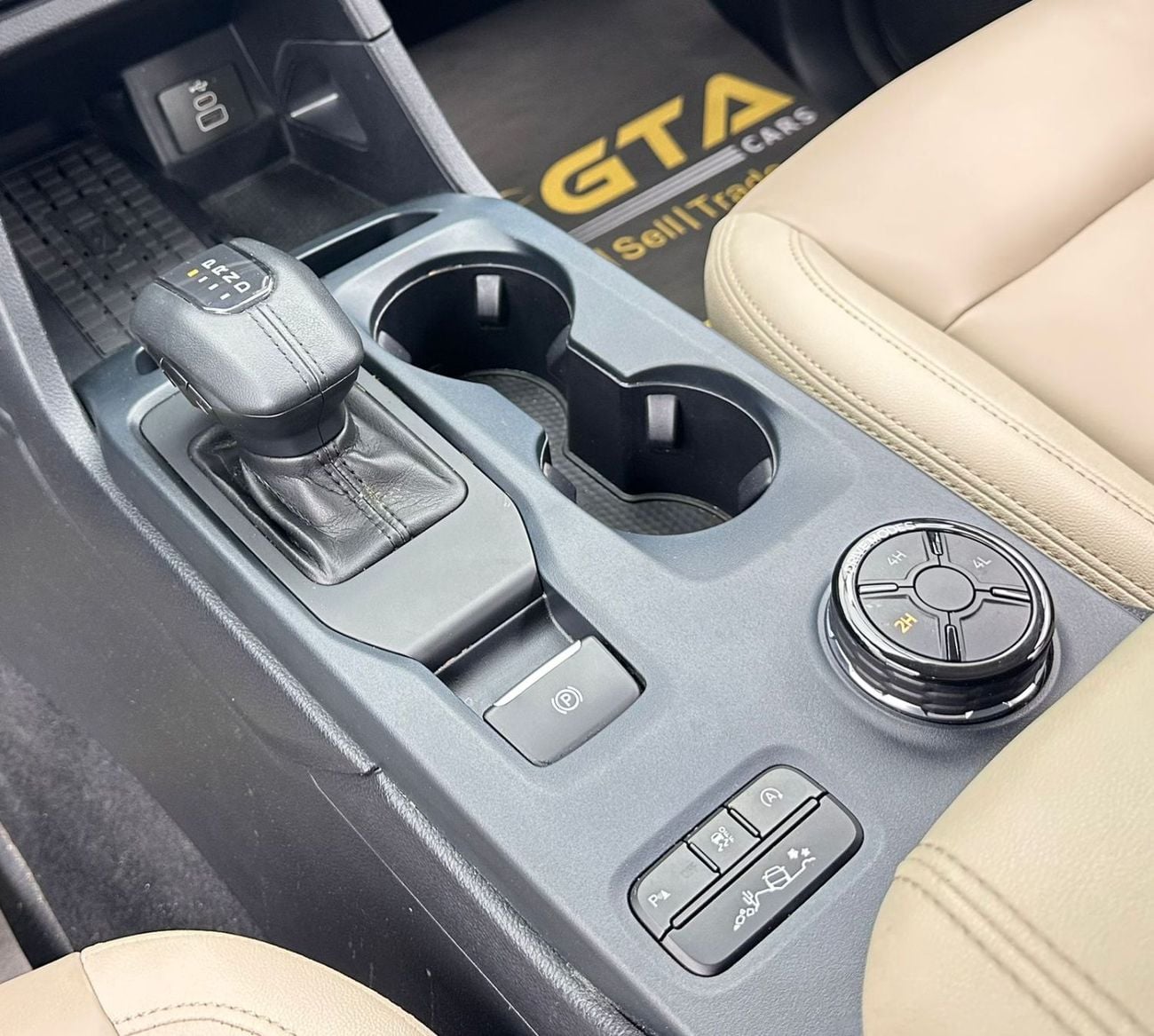 Ford Everest 2024 Ford Everest XLT 4x4, Jan/2029 Ford Warranty + Service Contract, Ford Full Service History, GCC