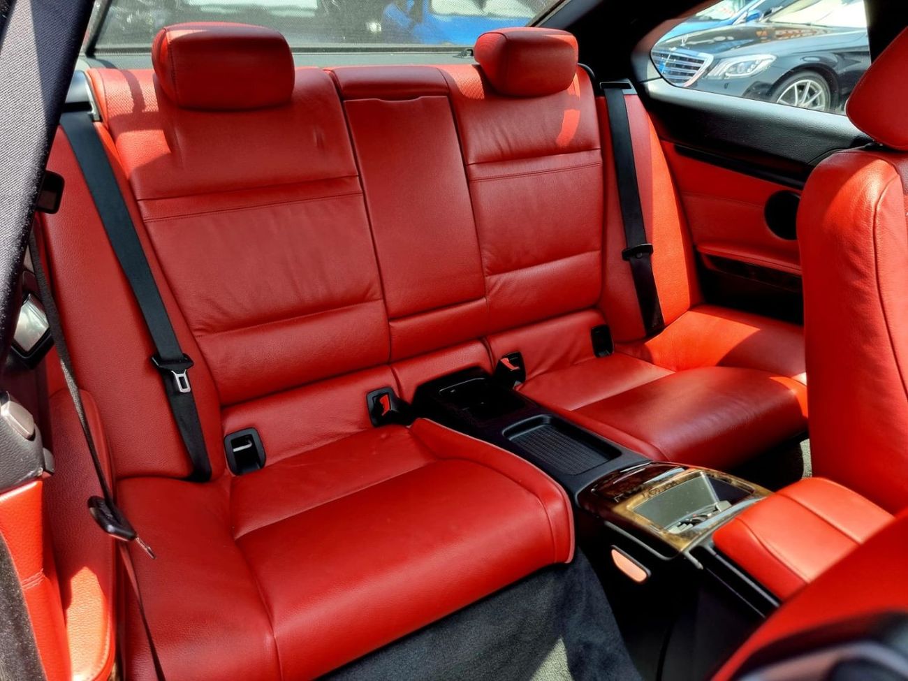 بي أم دبليو 320 i Coupe E 90 2009 GCC