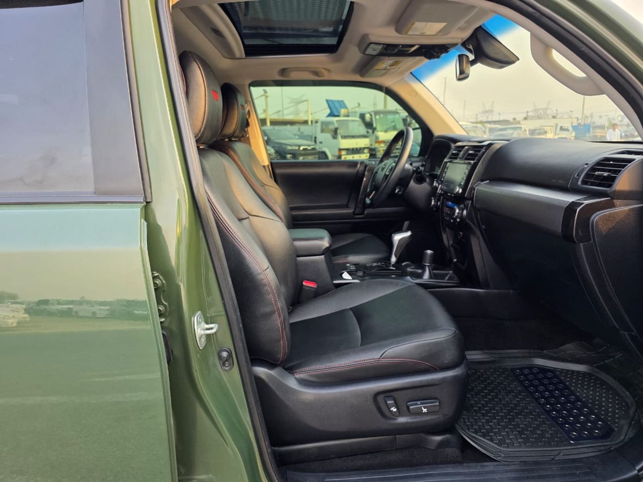 Toyota 4Runner 2020 Model TRD Pro Sunroof, 4x4 , original leather seat and Push button