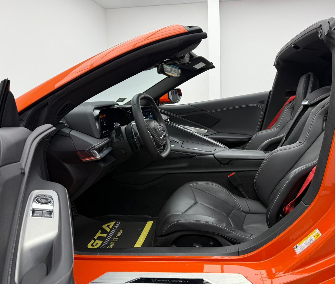 شيفروليه كورفت 2LT 6.2L (495 HP) Convertible 2025 Chevrolet Corvette Stingray ,Agency Warranty+Service Contract+Ser