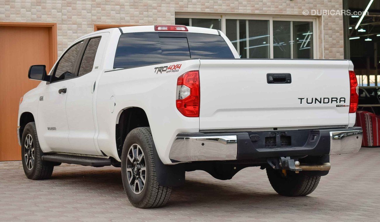 Toyota Tundra 5.7L V8 SR5 TRD