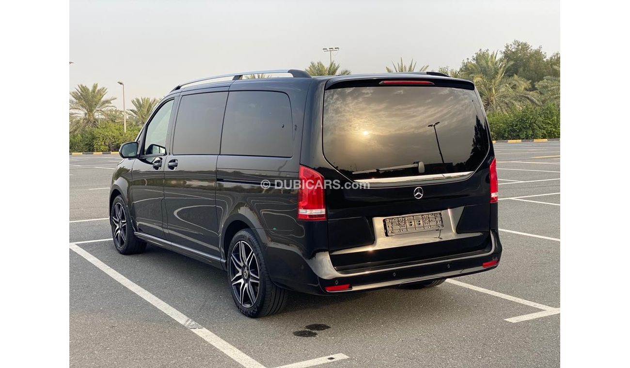 مرسيدس بنز V 300 Mercedes V-300 Desil V4 2022 Orginal Paint - Low Mileage - under warrnty Germany
