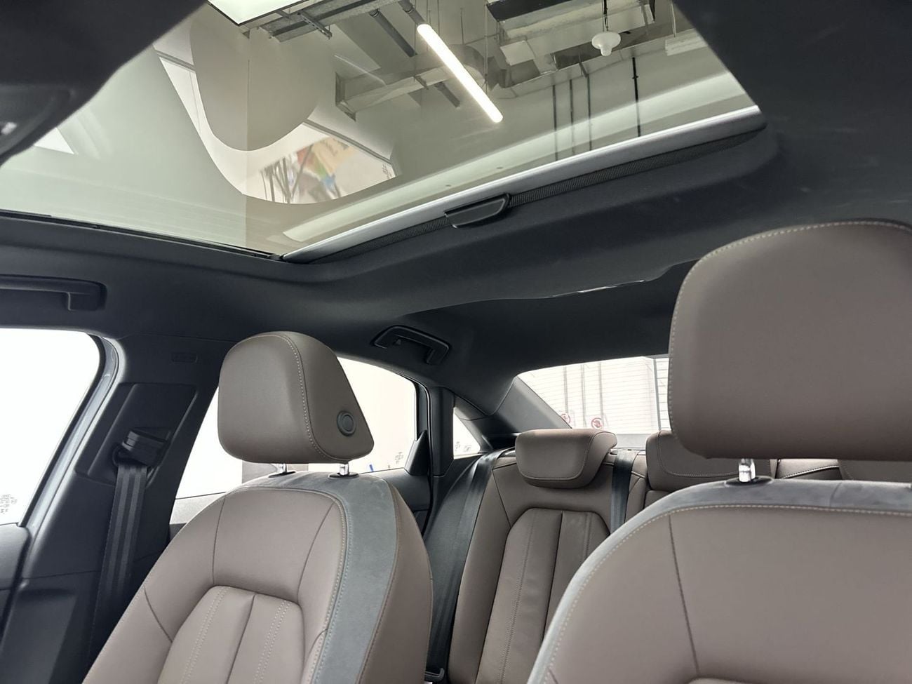 أودي A3 Sedan Advanced 35 TFSI 150hp Progress (Ref# 02212)