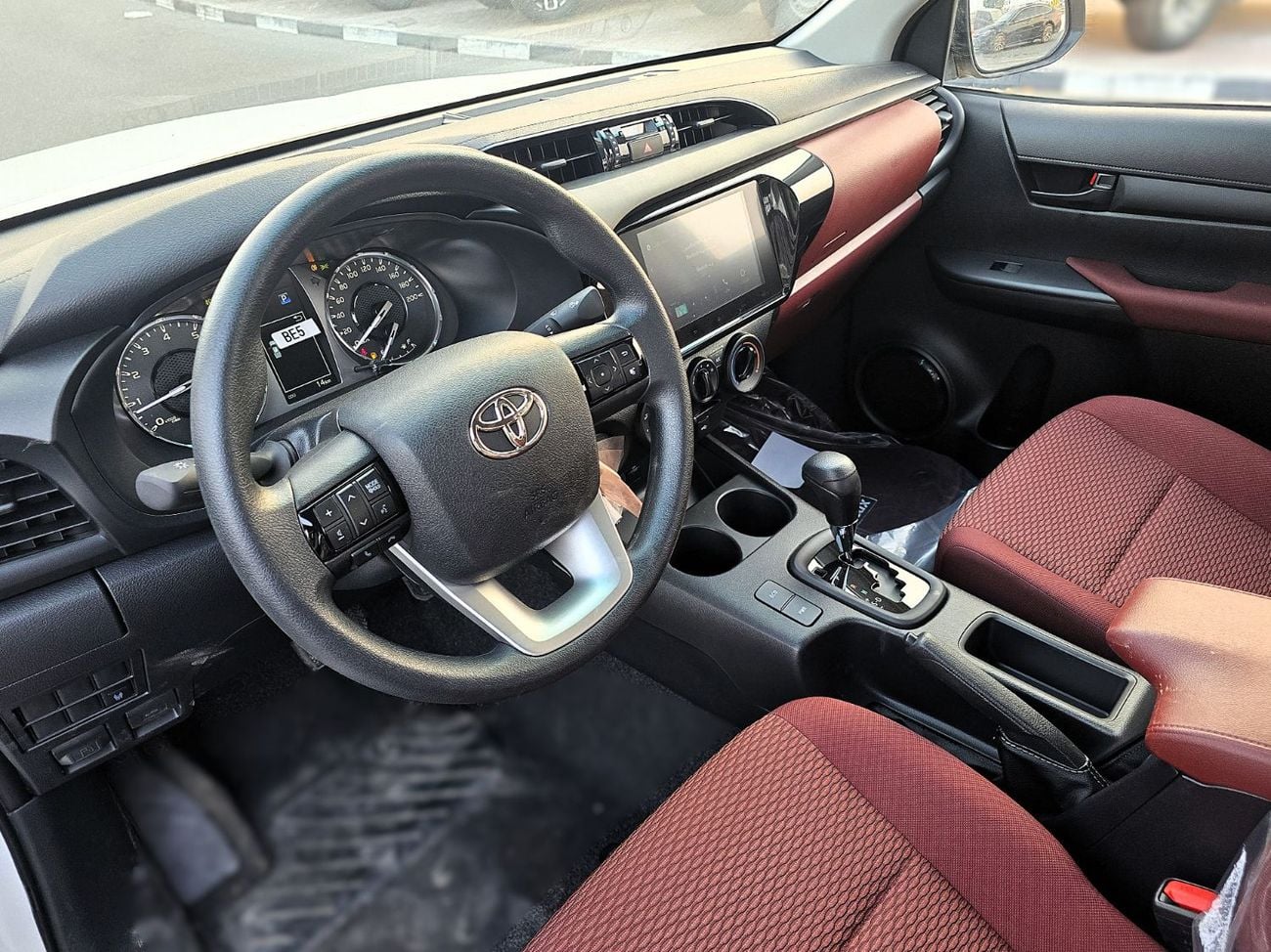 Toyota Hilux GLX TOYOTA HILUX D.C PICKUP GLS G1 2.7L A/T PETROL 4X2 5 SEATER White Color 2026 MODEL