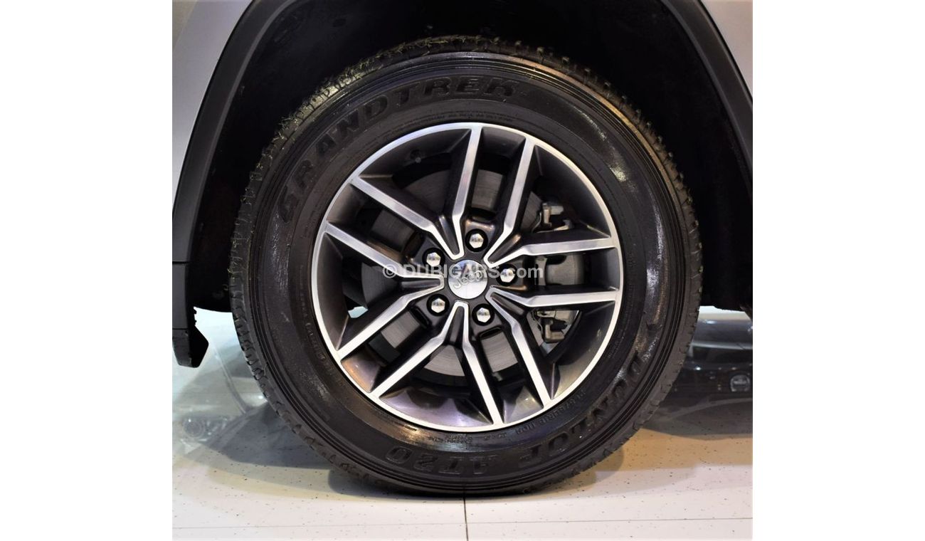 جيب جراند شيروكي ORIGINAL PAINT ( صبغ وكاله ) Jeep Grand Cherokee 4x4 LIMITED 2017 Model! GCC