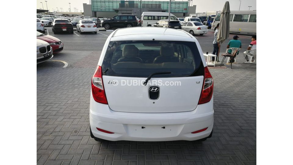 Used Hyundai i10 model 2015 gcc 2015 for sale in Dubai 574296