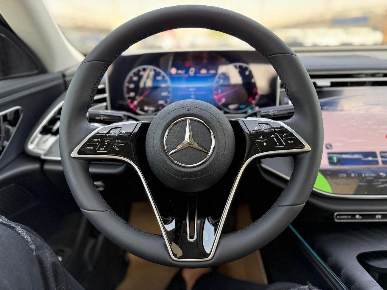 مرسيدس بنز E200