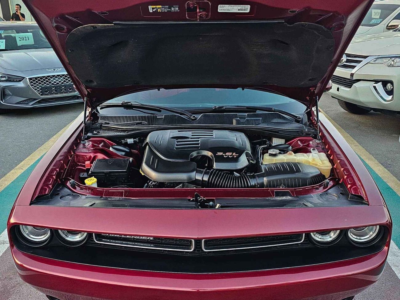 Dodge Challenger SXT/ V6/ ORG AIRBAG/ LEATHER/ DVD CAMERA/ PUSH START/ 696 MONTHLY / LOT# 24996