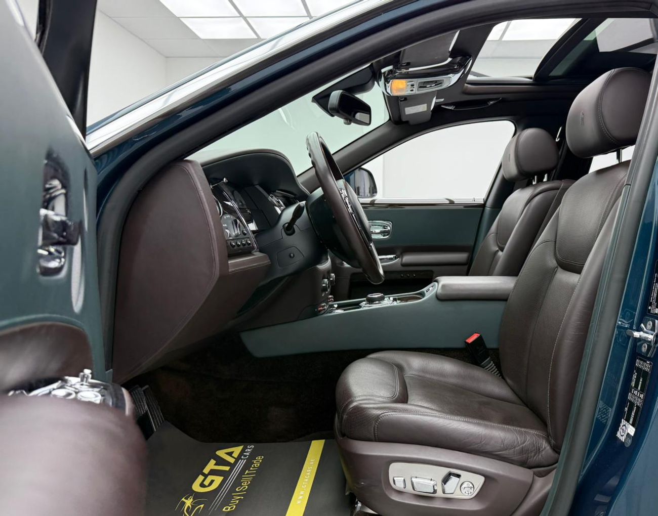 Rolls-Royce Ghost Std 6.6L 2019 Rolls-Royce Ghost ,Warranty ,Service History ,Excellent Condition ,GCC