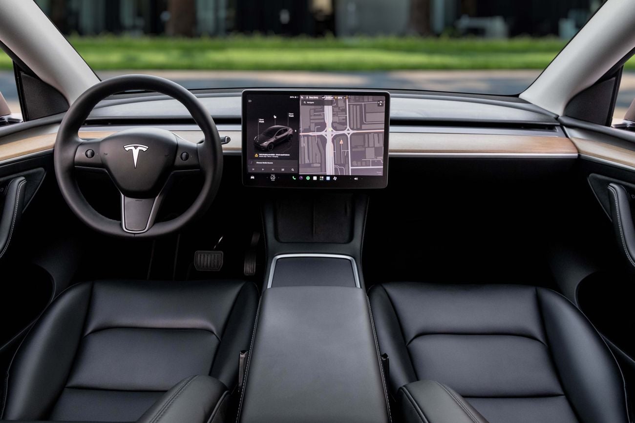 Tesla Model Y LONG RANGE Model Y Long Range | 2,155 P.M | 0% Downpayment | Warranty!
