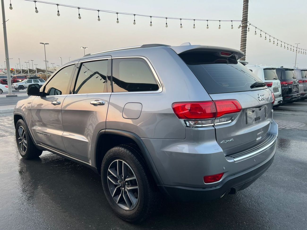 جيب جراند شيروكي Limited 3.6L