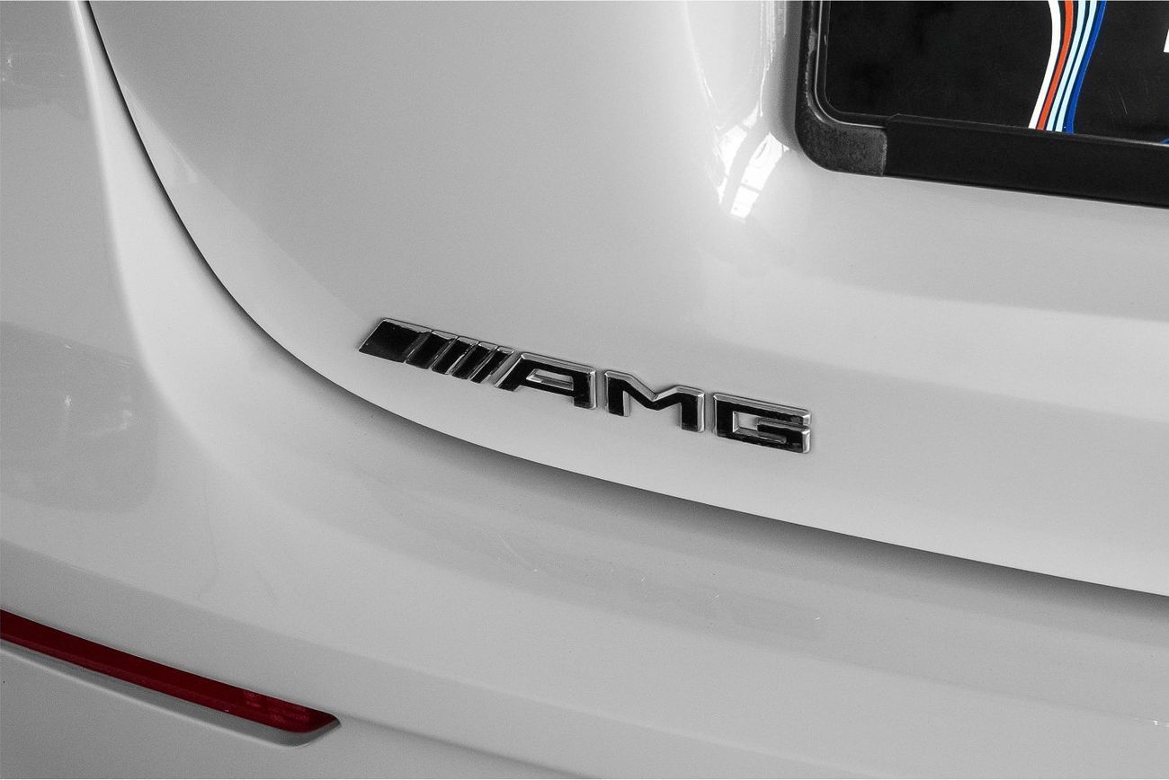 مرسيدس بنز A 35 AMG 4MATIC Hatchback