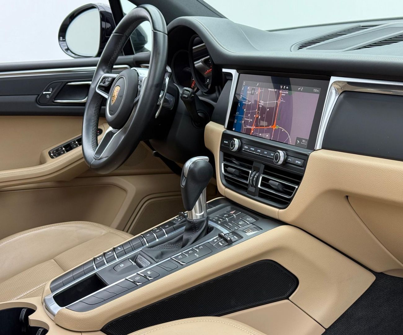 Porsche Macan Std 2.0L (252 HP) 2021 Porsche Macan, Agency Warranty 10/25, Agency Full Service History, GCC