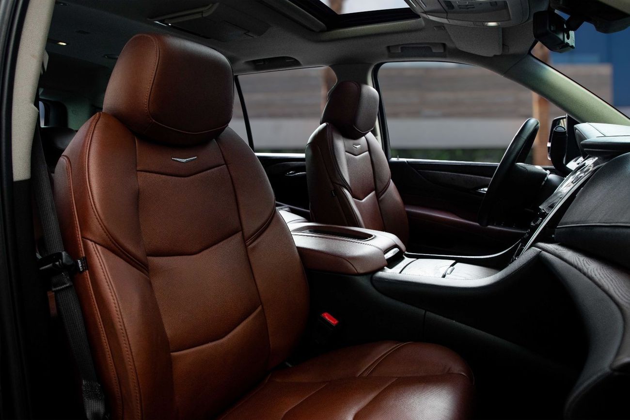 Cadillac Escalade ESV Platinum 6.2L | 3,329 P.M  | 0% Downpayment | Agency Service