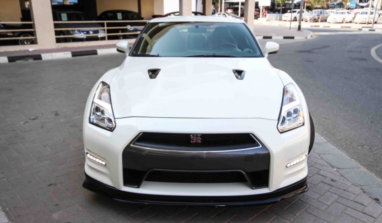 Nissan GTR