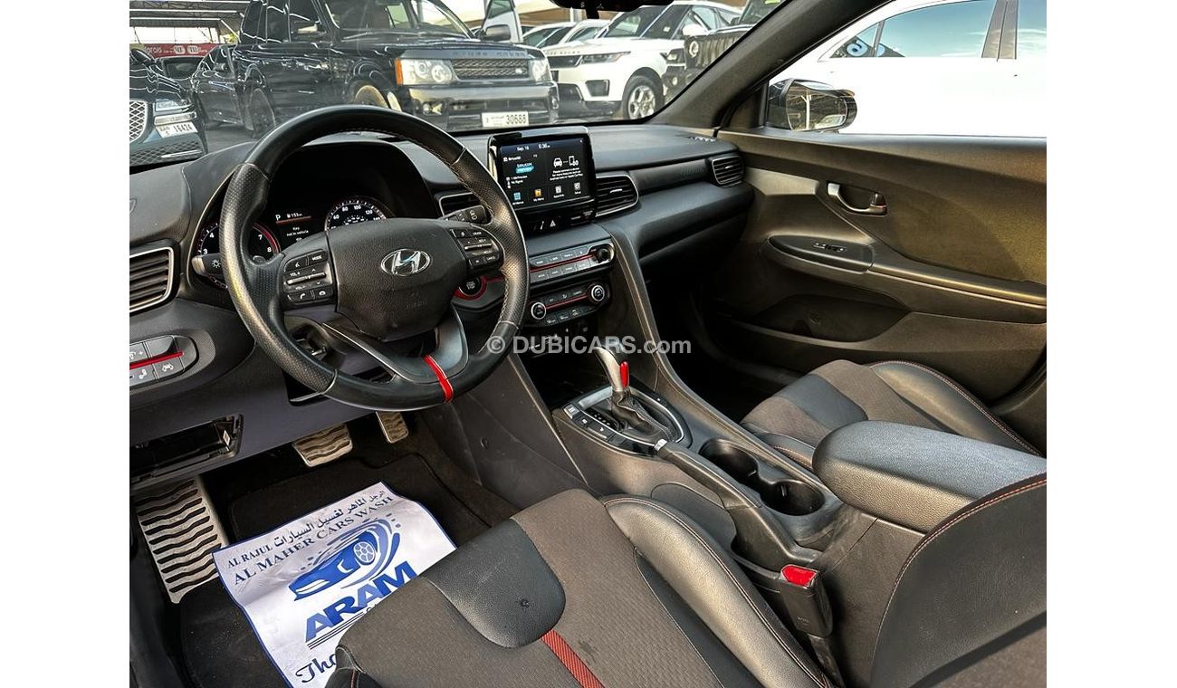 Hyundai Veloster Turbo